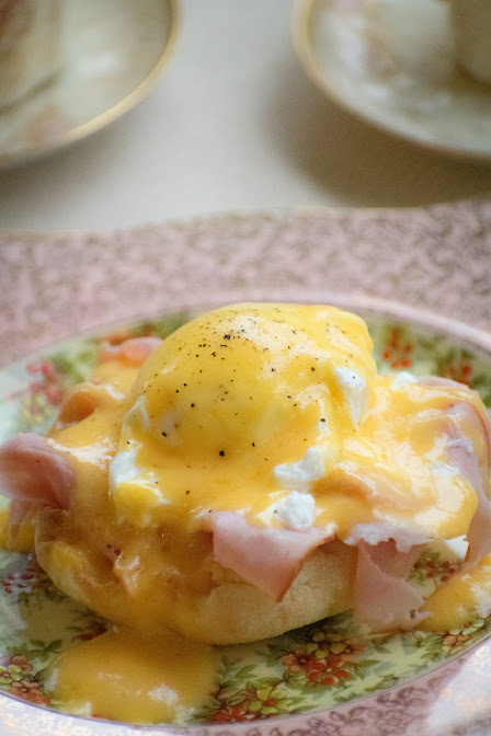Bob's Eggs Benedict